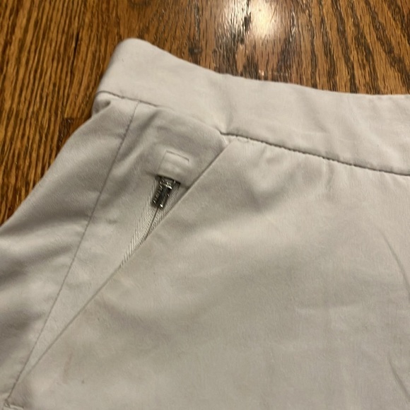 Athleta | Light Tan Shorts Size 2 EUC - Picture 3 of 5